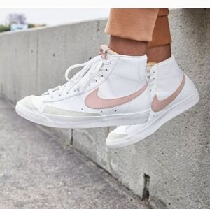 Nike White and Pink Sneakers
